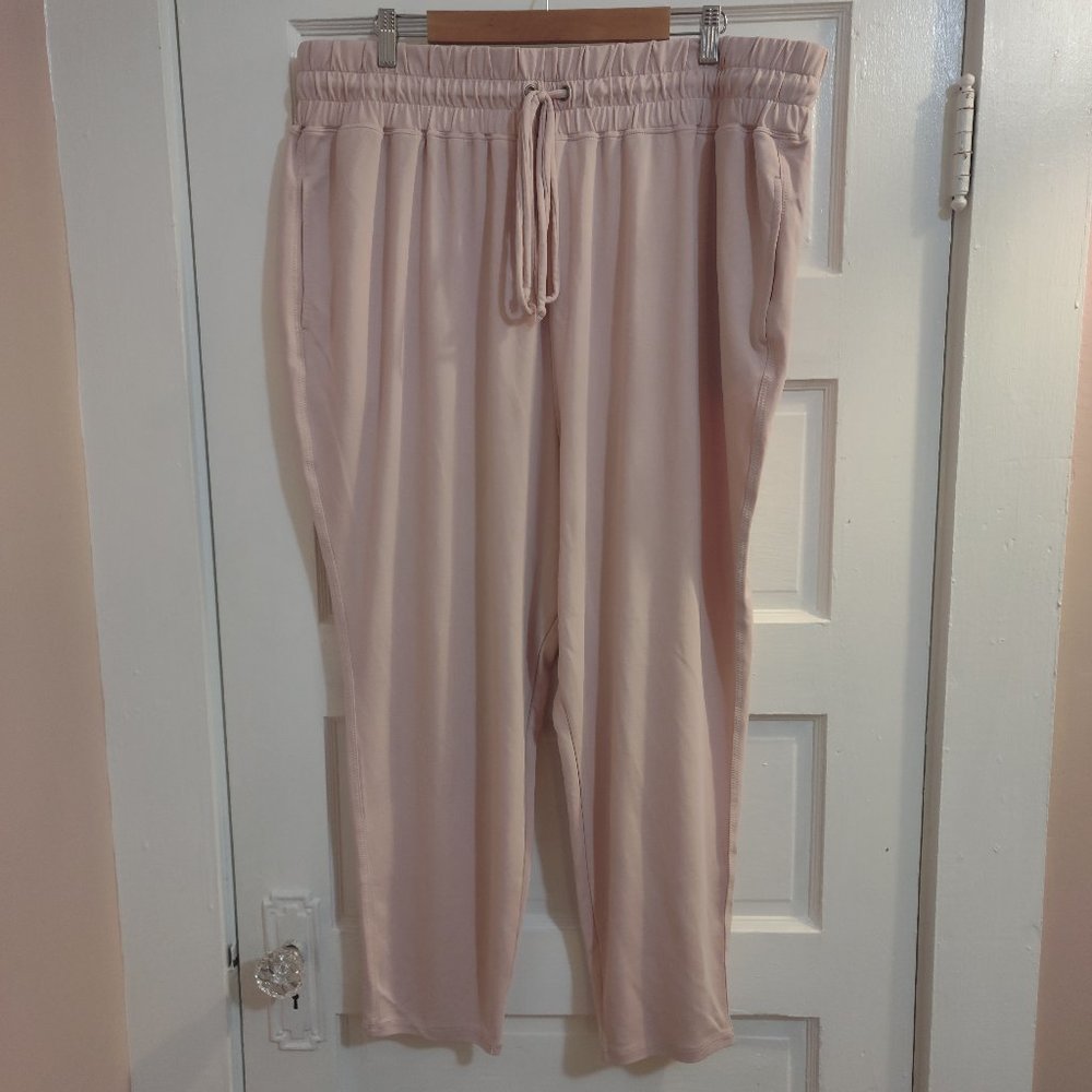 Fabletics Lounge Pants